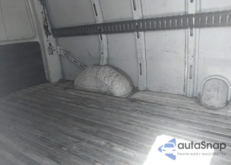 2016 Chevrolet Express 2500 Work Van z USA, uszkodzony, nr VIN 1GCWGAFF8G1145685